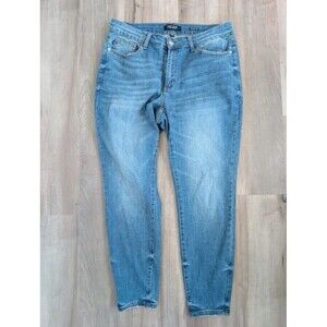 Judy Blue Mid Rise Skinny Fit Jeans in Light Wash, Size 16W (D4)
